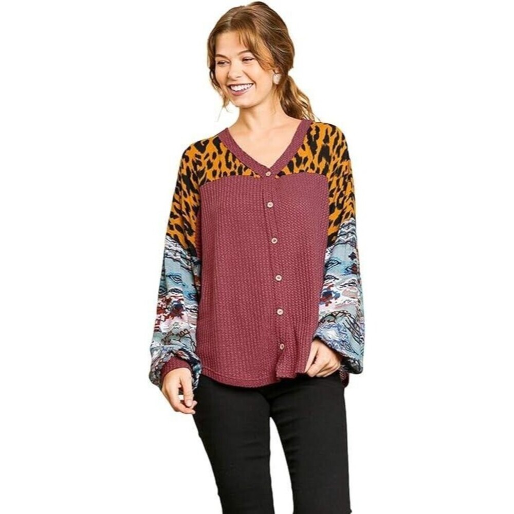 UMGEE Red Waffle Knit Cheetah Mixed Print Boho Button Top Comfortable SIZE SMALL